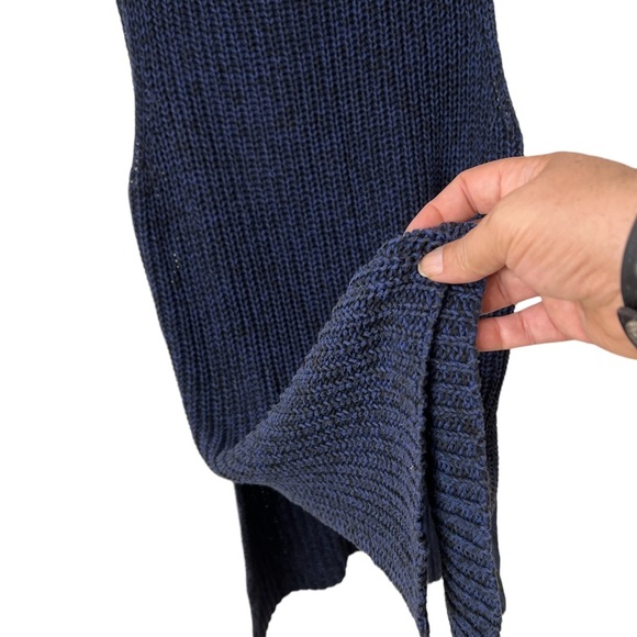 VINTAGE ANN TAYLOR CREW NECK SLEEVELESS SWEATER SZ L. HAS 12 1/2” SPLITS O/ SIDE - Picture 6 of 10